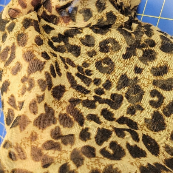 Leopard Print Sheer Scarf Shrug Wrap  72" around x 20" - Picture 2 of 2